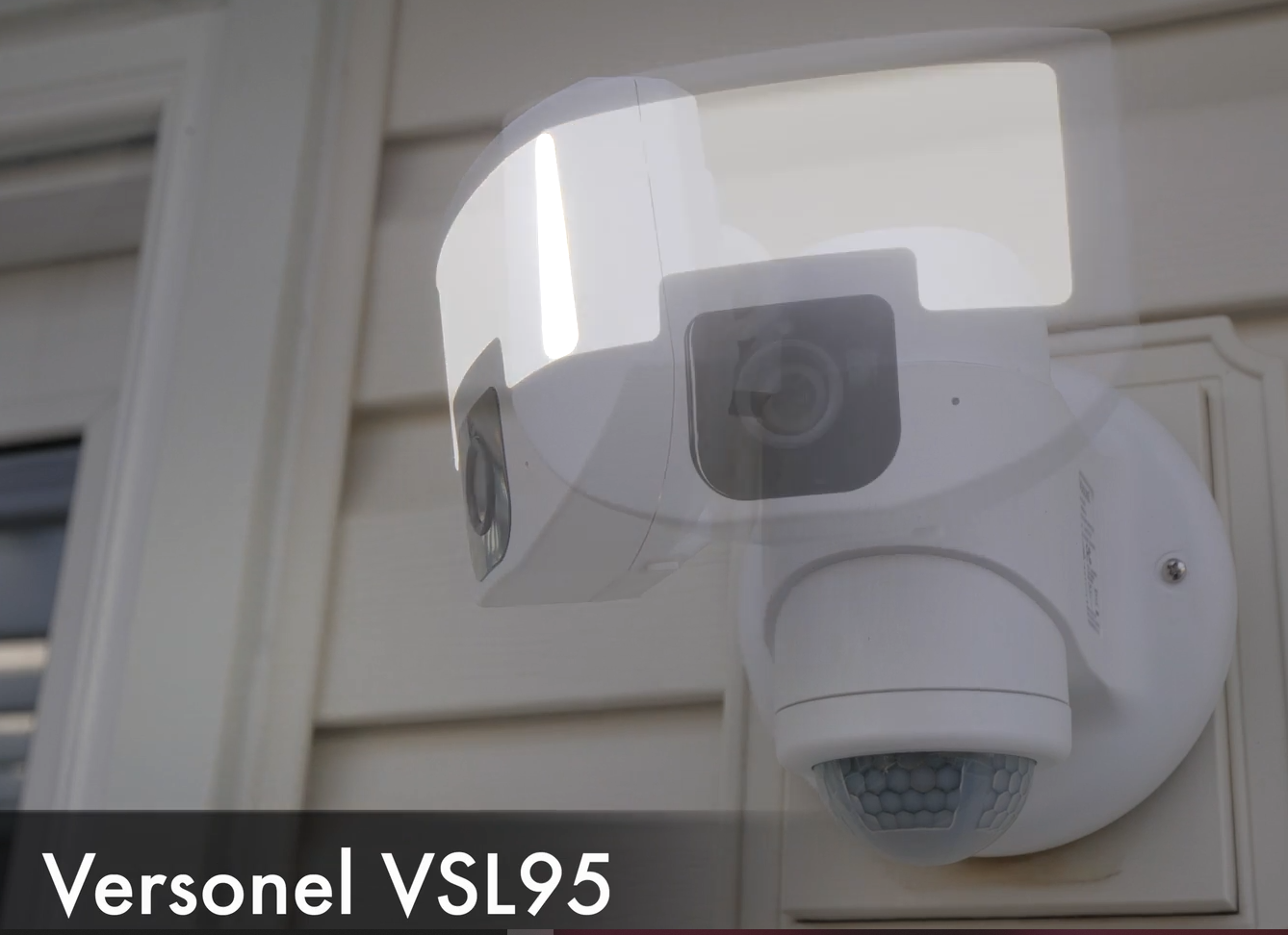 Versonel Nightwatcher VSL95W Smart Motion Tracking WiFi LED Security Light Camera (Open Box)