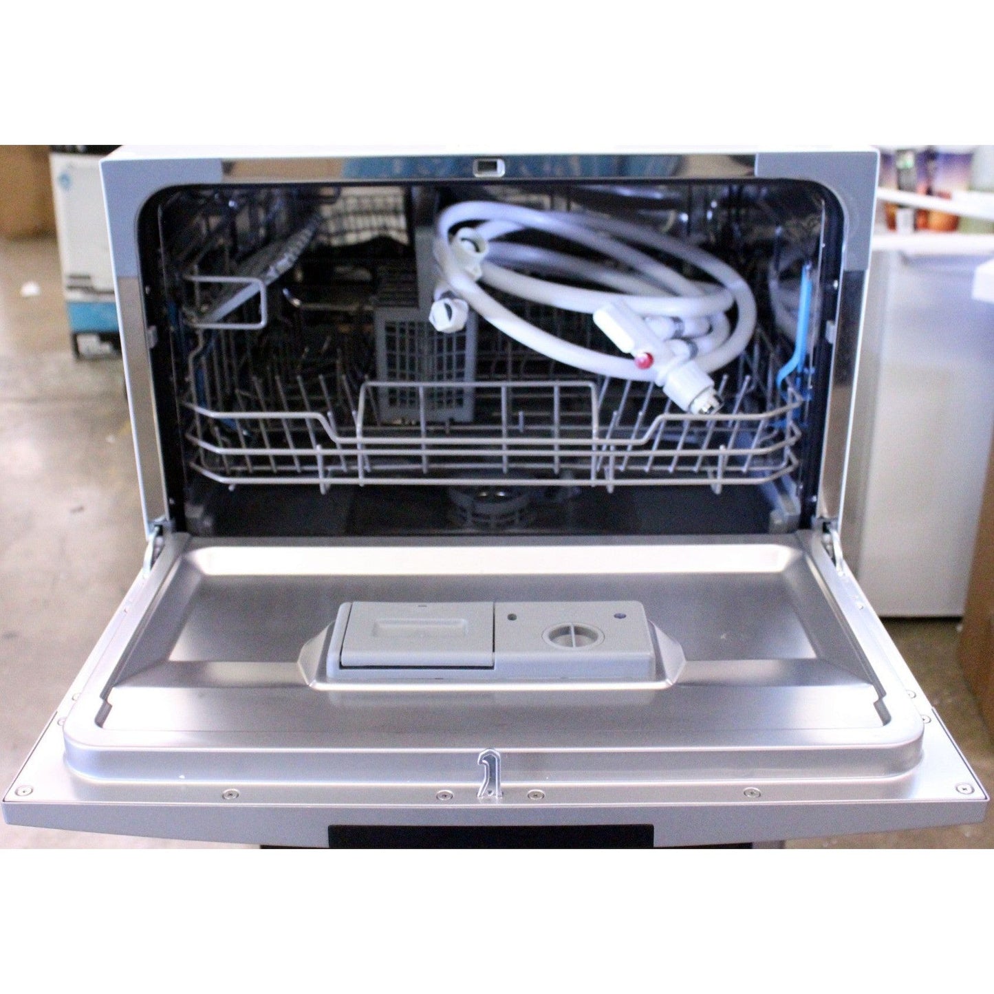 Whynter Energy Star Compact Countertop Portable Dishwasher CDW-6831WES